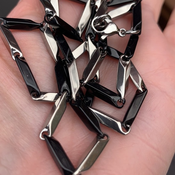 New 30” Black and silver chain. - Picture 6 of 8
